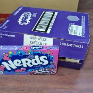 [ 141g x 12pkt ] Nerds [ Grape & Strawberry (Purple Box) / Rainbow (Green Box) ] USA