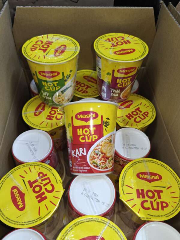 [ 57g x 10 Cups ] Maggi Hot Cup [ Chicken / Curry / Tomyam ] Halal