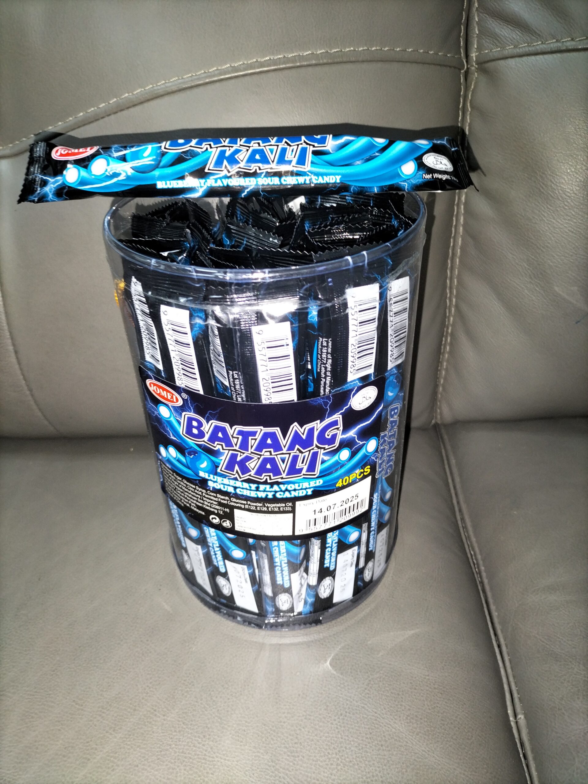 [ 18g x 40 tubes ] Batang Kali [ Sour Chewy Gummy (BlueBerry) ] Halal